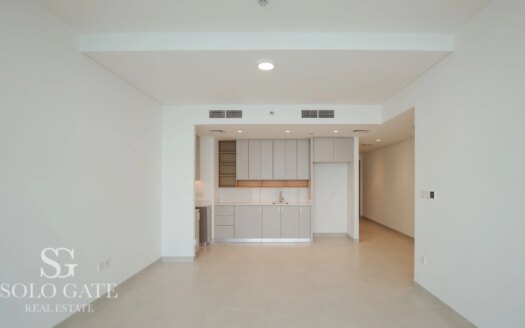 Elegant 2BR | Iconic Views | Prime Spot