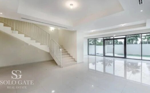 Modern Villa | Stylish 4BR | Golf Course Community