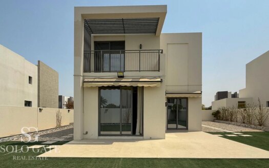 Spacious Bright Villa | Vacant | Golf Course View