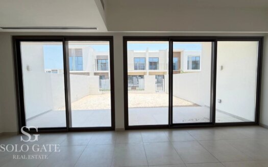 Elegant 3BR | Prime Spot | Golden Beach Access