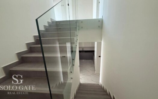 Genuine Resale | Gated Community | Private Garden