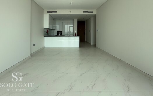 Modern 2BR | Crystal Lagoon View | District One