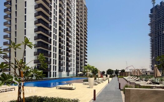 Elegant 2BR | Iconic Views | Prime Spot