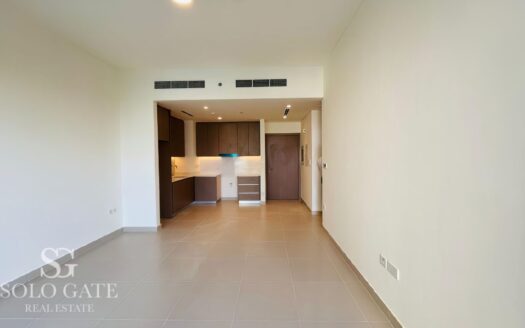 Pool View | Brand New | Mid Floor